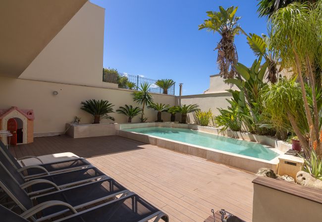 Bonita casa vacacional en Muro, espaciosa y familiar Bonita casa vacacional en Muro, espaciosa y familiar
