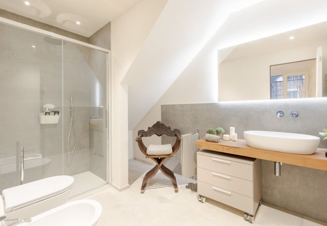 Apartamento en Lucca - Contemporary Apartment with Private Outdoor in Lucca Apartamento en Lucca - Contemporary Apartment with Private Outdoor in Lucca