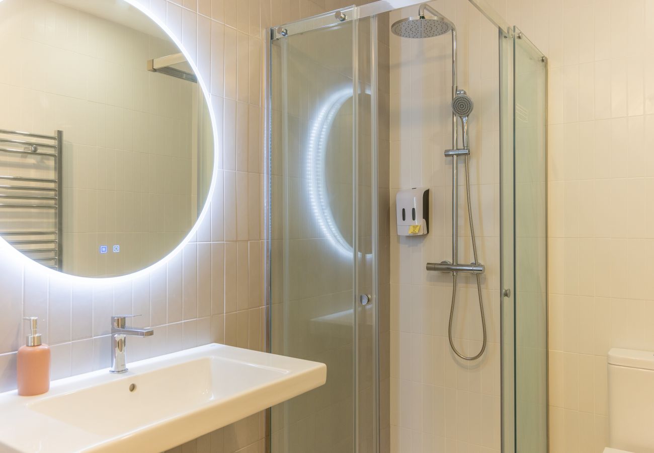 Estudio en Madrid - Liria: Un Espacio de Elegancia y Confort en el Corazón de la Ciudad Estudio en Madrid - Liria: Un Espacio de Elegancia y Confort en el Corazón de la Ciudad