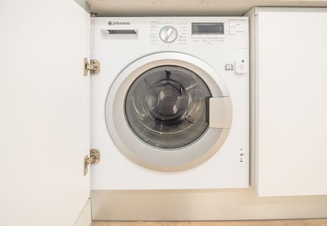 Apartamento en Madrid - Confort y estilo urbano: tu piso perfecto con 3 habitaciones  Apartamento en Madrid - Confort y estilo urbano: tu piso perfecto con 3 habitaciones