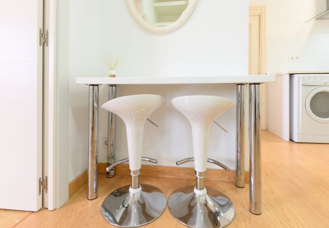 Apartamento en Madrid - Charmartin 4 Torres: 2 dormitorios ideal para familias y viajeros de negocios .Temporal Apartamento en Madrid - Charmartin 4 Torres: 2 dormitorios ideal para familias y viajeros de negocios .Temporal