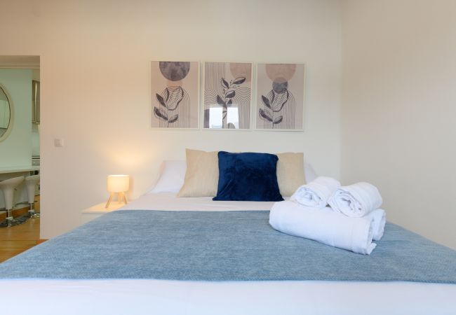 Apartamento en Madrid - Charmartin 4 Torres: 2 dormitorios ideal para familias y viajeros de negocios .Temporal Apartamento en Madrid - Charmartin 4 Torres: 2 dormitorios ideal para familias y viajeros de negocios .Temporal