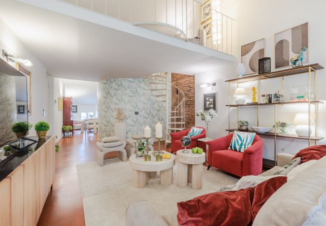 Apartamento en Lucca - Smart Penthouse with Views over Amphiteatre Square
