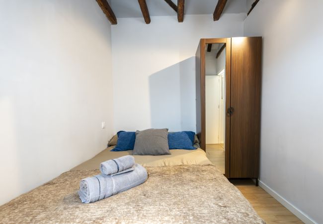 Apartamento en Madrid - Piso de 2 dormitorios a pasos del Museo Reina Sofía: confort y ubicación perfecta en Madrid .Temporal Apartamento en Madrid - Piso de 2 dormitorios a pasos del Museo Reina Sofía: confort y ubicación perfecta en Madrid .Temporal