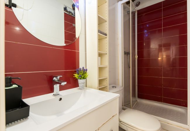 Apartamento en Madrid - Piso de 2 dormitorios a pasos del Museo Reina Sofía: confort y ubicación perfecta en Madrid .Temporal Apartamento en Madrid - Piso de 2 dormitorios a pasos del Museo Reina Sofía: confort y ubicación perfecta en Madrid .Temporal