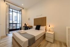 Alquiler por habitaciones en Madrid - Zurich: habitación con comodidad y zonas compartidas Gran Vía-Madrid.Temporal