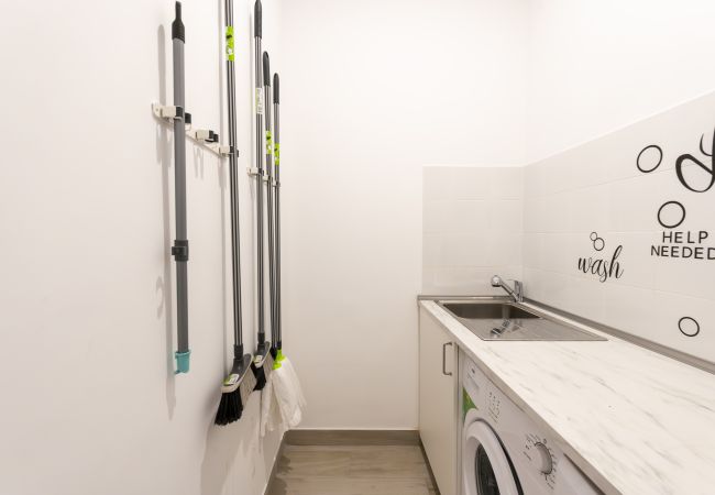 Alquiler por habitaciones en Madrid - Berlín: habitación con comodidad y zonas compartidas Gran Vía-Madrid.Temporal Alquiler por habitaciones en Madrid - Berlín: habitación con comodidad y zonas compartidas Gran Vía-Madrid.Temporal