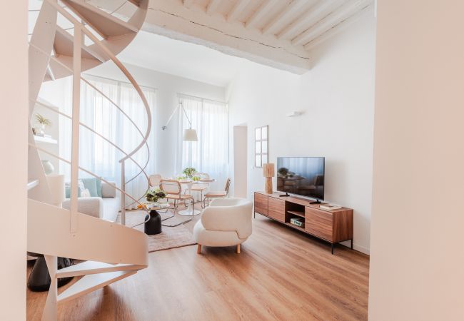 Apartamento en Lucca - Luxury 2 Bedrooms 2 Bathrooms Penthouse, Elevator Apartamento en Lucca - Luxury 2 Bedrooms 2 Bathrooms Penthouse, Elevator