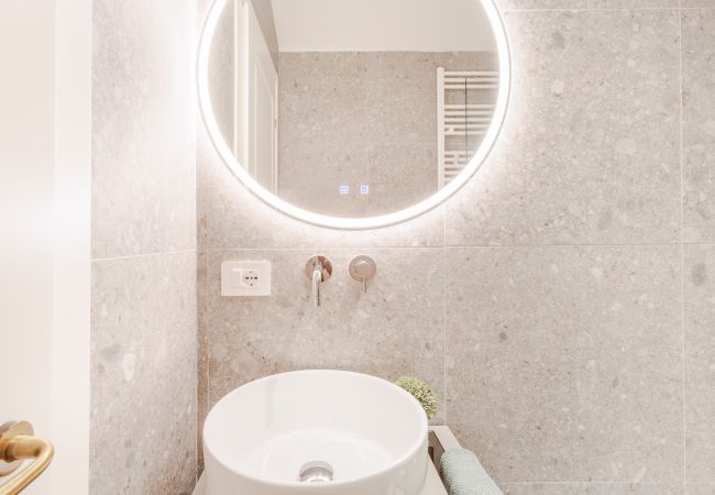 Apartamento en Lucca - Luxury 2 Bedrooms 2 Bathrooms Penthouse, Elevator Apartamento en Lucca - Luxury 2 Bedrooms 2 Bathrooms Penthouse, Elevator