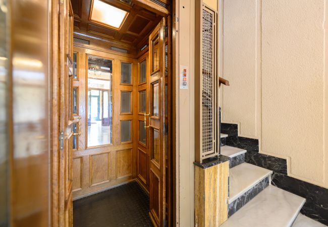 Estudio en Madrid - Estudio con balcón – Todo lo que necesitas para una estancia perfecta en Madrid. Temporal Estudio en Madrid - Estudio con balcón – Todo lo que necesitas para una estancia perfecta en Madrid. Temporal