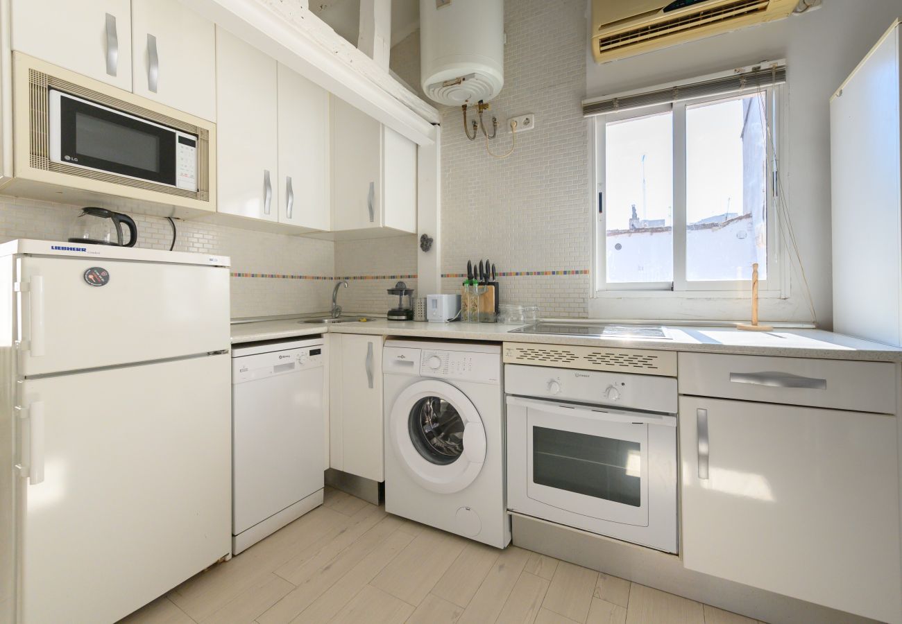 Apartamento en Madrid - Piso tipo loft de 1 dormitorio en el centro de Madrid. Temporal Apartamento en Madrid - Piso tipo loft de 1 dormitorio en el centro de Madrid. Temporal