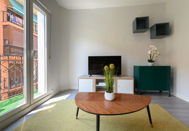 Apartamento en Madrid - Piso de 2 dormitorios con balcón en Madrid Apartamento en Madrid - Piso de 2 dormitorios con balcón en Madrid