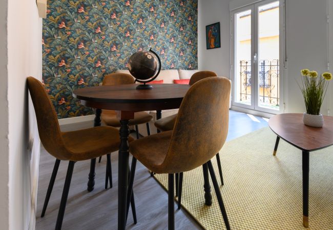 Apartamento en Madrid - Piso de 2 dormitorios con balcón en Madrid Apartamento en Madrid - Piso de 2 dormitorios con balcón en Madrid