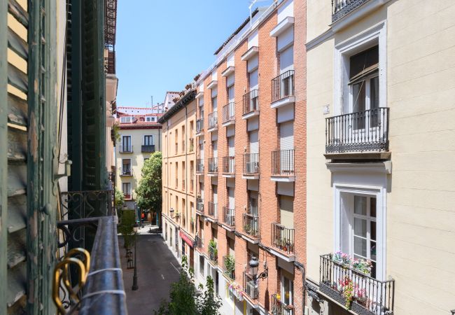 Apartamento en Madrid - Apartamento de 1 dormitorio con balcón en el corazón de Madrid.Temporal Apartamento en Madrid - Apartamento de 1 dormitorio con balcón en el corazón de Madrid.Temporal