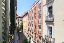 Apartamento en Madrid - Apartamento de 1 dormitorio con balcón en el corazón de Madrid