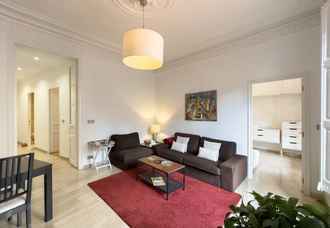 Appartement à Barcelona - Bel appartement avec grande terrasse privée, à côté du Passeig de Gracia, Barcelone centre Appartement à Barcelona - Bel appartement avec grande terrasse privée, à côté du Passeig de Gracia, Barcelone centre