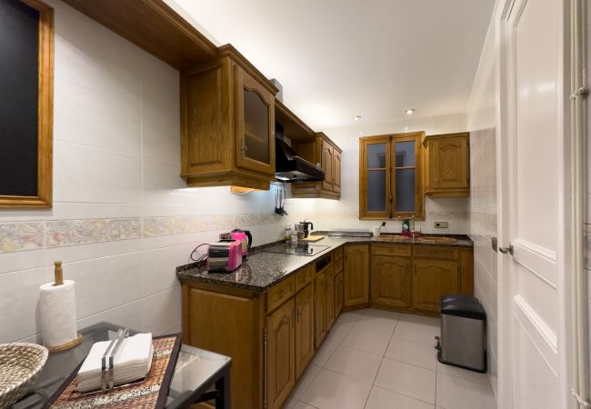 Appartement à Barcelona - Bel appartement avec grande terrasse privée, à côté du Passeig de Gracia, Barcelone centre Appartement à Barcelona - Bel appartement avec grande terrasse privée, à côté du Passeig de Gracia, Barcelone centre