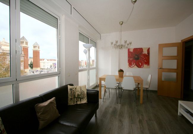 Appartement à Barcelone - PLAZA ESPAÑA DELUXE & FIRA, bel appartement lumineux, mignon, grand et ensoleillé à louer par jours à Barcelone, Plaza España. Appartement à Barcelone - PLAZA ESPAÑA DELUXE & FIRA, bel appartement lumineux, mignon, grand et ensoleillé à louer par jours à Barcelone, Plaza España.