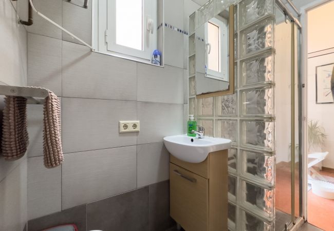 Appartement à Barcelona - GRACIA SANT AGUSTÍ, appartement de 3 chambres à louer par jours à Barcelone centre, Gracia Appartement à Barcelona - GRACIA SANT AGUSTÍ, appartement de 3 chambres à louer par jours à Barcelone centre, Gracia