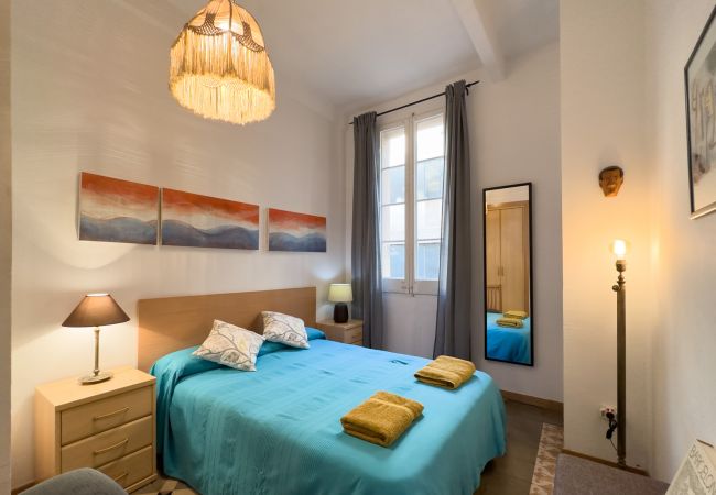 Appartement à Barcelona - GRACIA SANT AGUSTÍ, appartement de 3 chambres à louer par jours à Barcelone centre, Gracia Appartement à Barcelona - GRACIA SANT AGUSTÍ, appartement de 3 chambres à louer par jours à Barcelone centre, Gracia