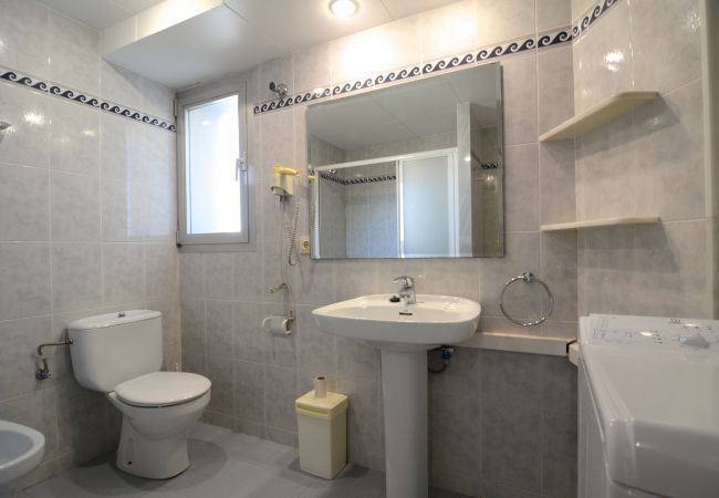 Studio à Estartit - NAUTIC ESTUDI BX-4 Studio à Estartit - NAUTIC ESTUDI BX-4