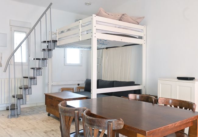  à Madrid - CITY CENTER- ATOCHA ST.  Studio. 4 PAX