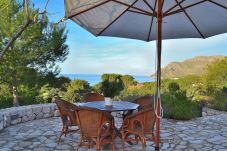 Villa avec vue sur la mer, calme, belle