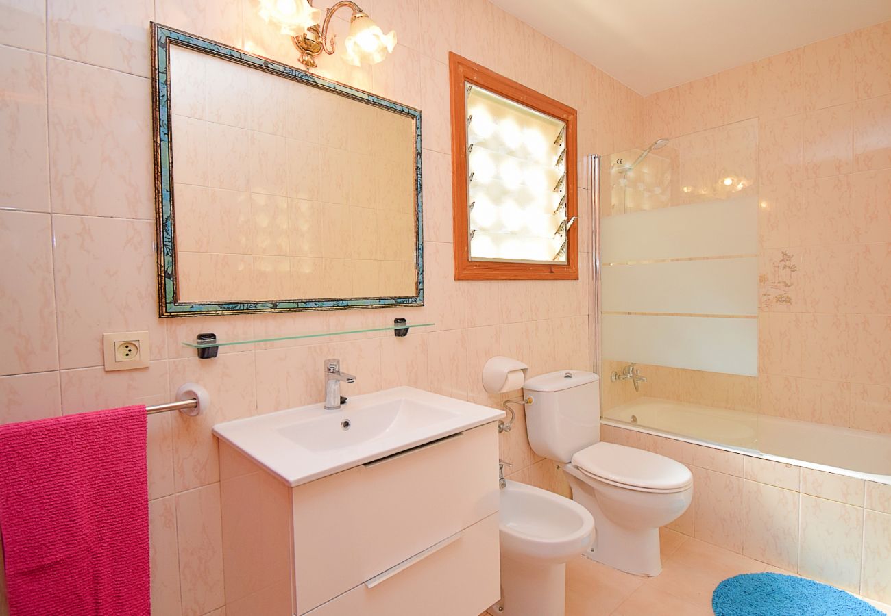 Chalet à Can Picafort - Casa Alba 159 maison de vacances confortable avec jardin, terrasse dans un quartier résidentiel, barbecue et WiFi Chalet à Can Picafort - Casa Alba 159 maison de vacances confortable avec jardin, terrasse dans un quartier résidentiel, barbecue et WiFi