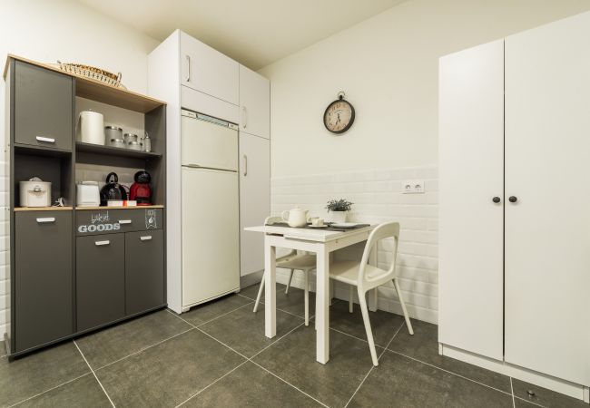 Appartement à Madrid -  BIG Apartment Downtown Madrid Malasaña M (MAL27) Appartement à Madrid -  BIG Apartment Downtown Madrid Malasaña M (MAL27)