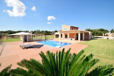 Finca avec jardin et piscine à louer à Majorque