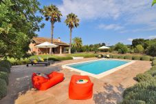 Maison de vacances, jardin, piscine, chaises longues, vacances, Majorque, Majorque