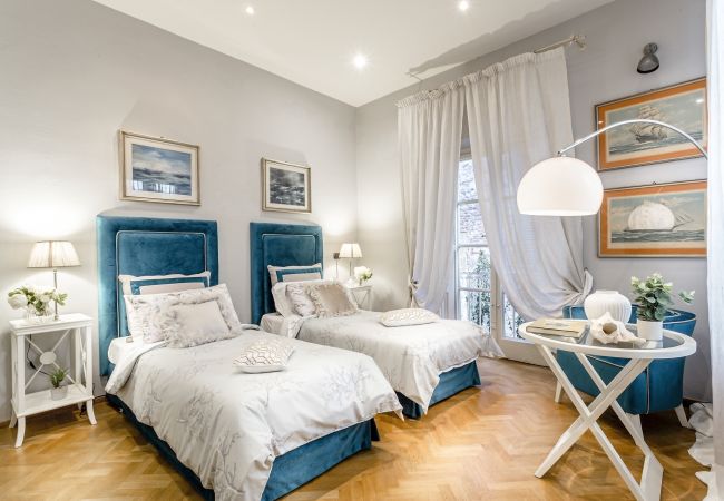 Appartement à Lucques - Elegant and Homey 4 Bedrooms Apartment, Air Conditioning within the Lucca Walls Appartement à Lucques - Elegant and Homey 4 Bedrooms Apartment, Air Conditioning within the Lucca Walls