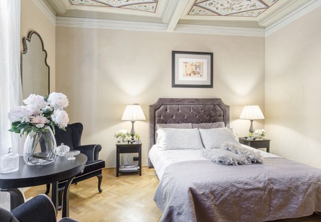 Appartement à Lucques - Elegant and Homey 4 Bedrooms Apartment, Air Conditioning within the Lucca Walls Appartement à Lucques - Elegant and Homey 4 Bedrooms Apartment, Air Conditioning within the Lucca Walls