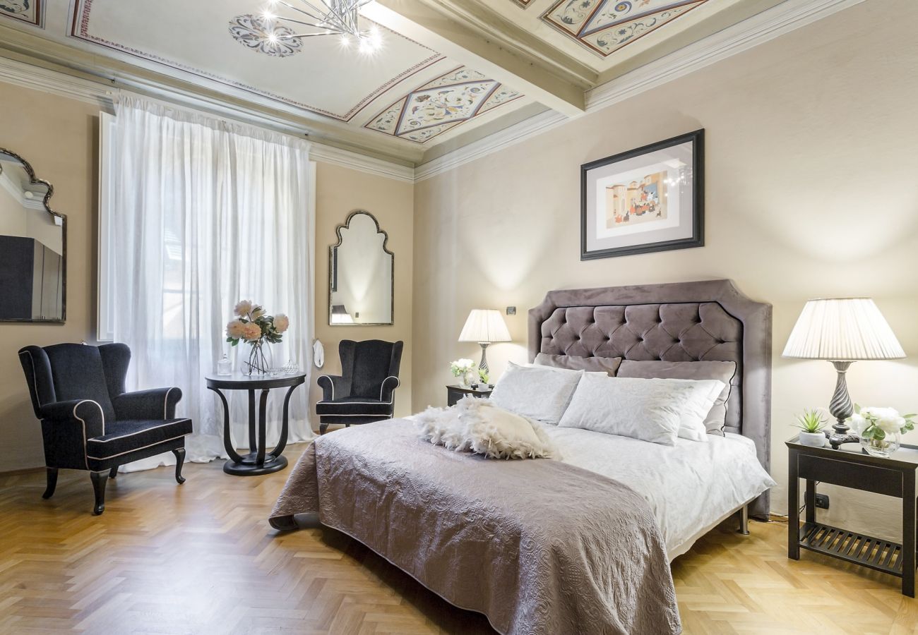 Appartement à Lucques - Elegant and Homey 4 Bedrooms Apartment, Air Conditioning within the Lucca Walls Appartement à Lucques - Elegant and Homey 4 Bedrooms Apartment, Air Conditioning within the Lucca Walls