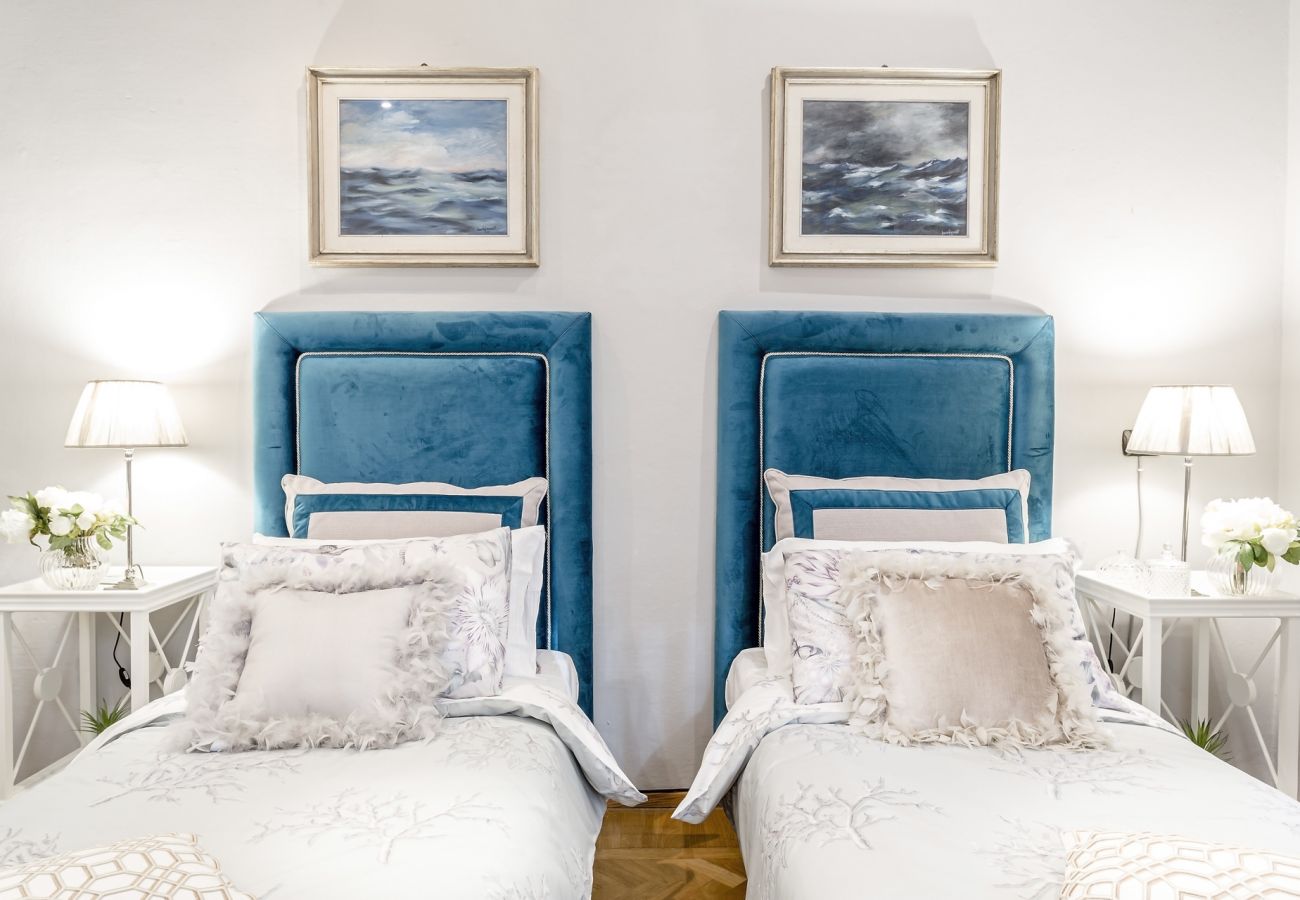 Appartement à Lucques - Elegant and Homey 4 Bedrooms Apartment, Air Conditioning within the Lucca Walls Appartement à Lucques - Elegant and Homey 4 Bedrooms Apartment, Air Conditioning within the Lucca Walls