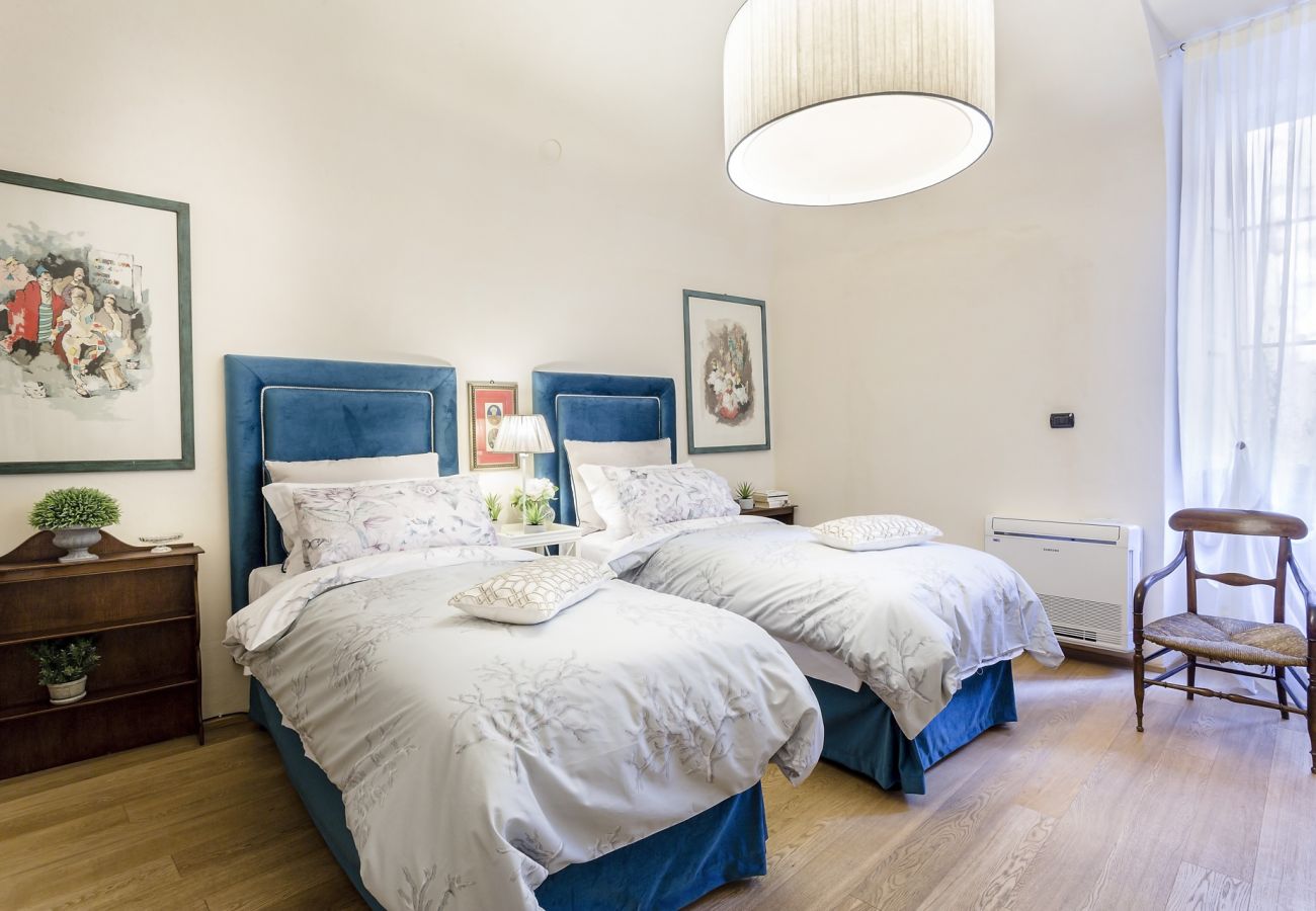 Appartement à Lucques - Elegant and Homey 4 Bedrooms Apartment, Air Conditioning within the Lucca Walls Appartement à Lucques - Elegant and Homey 4 Bedrooms Apartment, Air Conditioning within the Lucca Walls