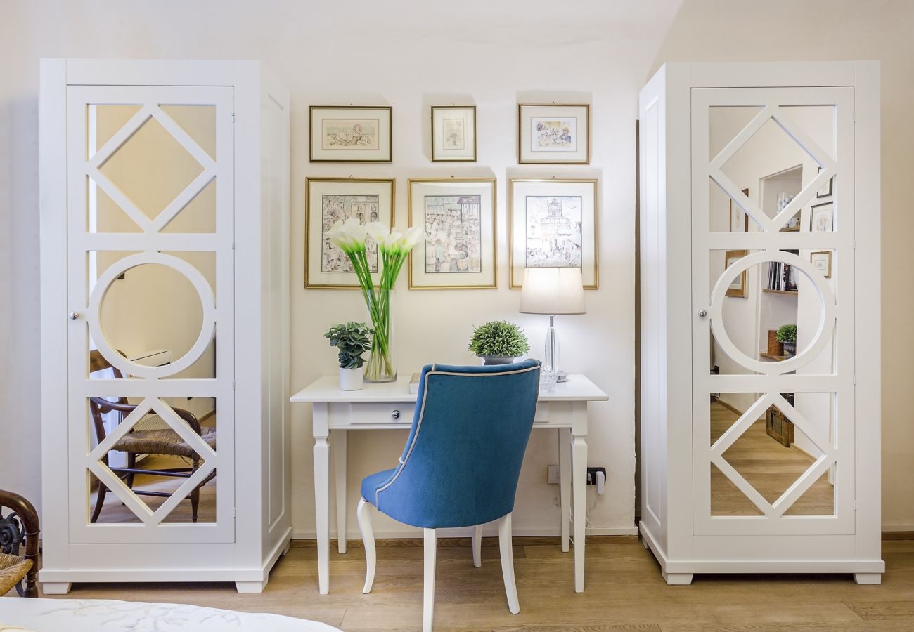 Appartement à Lucques - Elegant and Homey 4 Bedrooms Apartment, Air Conditioning within the Lucca Walls Appartement à Lucques - Elegant and Homey 4 Bedrooms Apartment, Air Conditioning within the Lucca Walls