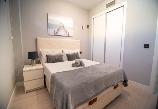 Appartement à Madrid - M (JMC 5) BERNABEU R. MADRID STADIUM APARTMENT 1 ROOM 2 PAX PARKING  - MADRID BUSINESS CENTER Appartement à Madrid - M (JMC 5) BERNABEU R. MADRID STADIUM APARTMENT 1 ROOM 2 PAX PARKING  - MADRID BUSINESS CENTER