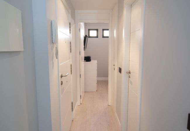Appartement à Madrid - M (JMC 5) BERNABEU R. MADRID STADIUM APARTMENT 1 ROOM 2 PAX PARKING  - MADRID BUSINESS CENTER Appartement à Madrid - M (JMC 5) BERNABEU R. MADRID STADIUM APARTMENT 1 ROOM 2 PAX PARKING  - MADRID BUSINESS CENTER