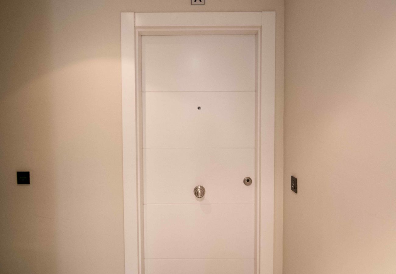 Appartement à Madrid - M (JMC 5) BERNABEU R. MADRID STADIUM APARTMENT 1 ROOM 2 PAX PARKING  - MADRID BUSINESS CENTER Appartement à Madrid - M (JMC 5) BERNABEU R. MADRID STADIUM APARTMENT 1 ROOM 2 PAX PARKING  - MADRID BUSINESS CENTER