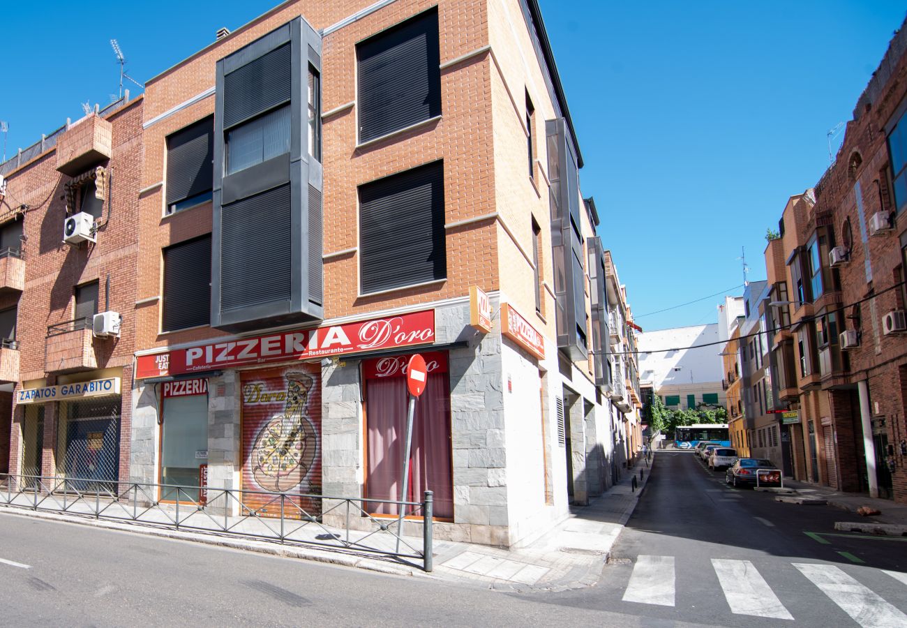 Appartement à Madrid - M (JMC 5) BERNABEU R. MADRID STADIUM APARTMENT 1 ROOM 2 PAX PARKING  - MADRID BUSINESS CENTER Appartement à Madrid - M (JMC 5) BERNABEU R. MADRID STADIUM APARTMENT 1 ROOM 2 PAX PARKING  - MADRID BUSINESS CENTER