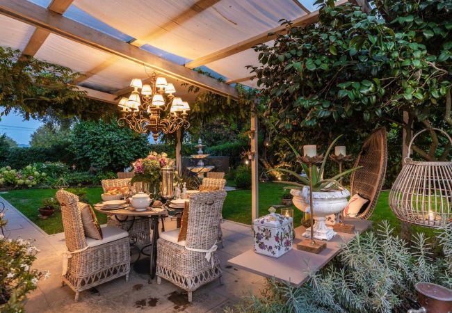 Villa à Montecarlo - VILLA GIANNA, the Secret Interior Designer's Private Retreat with Pool Villa à Montecarlo - VILLA GIANNA, the Secret Interior Designer's Private Retreat with Pool