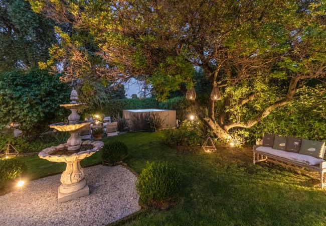 Villa à Montecarlo - VILLA GIANNA, the Secret Interior Designer's Private Retreat with Pool Villa à Montecarlo - VILLA GIANNA, the Secret Interior Designer's Private Retreat with Pool