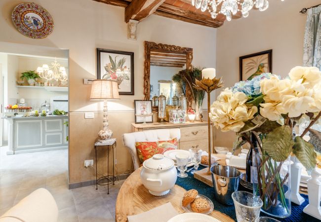 Villa à Montecarlo - VILLA GIANNA, the Secret Interior Designer's Private Retreat with Pool Villa à Montecarlo - VILLA GIANNA, the Secret Interior Designer's Private Retreat with Pool