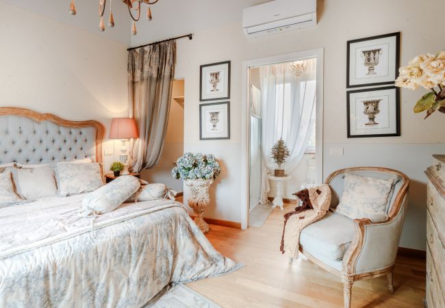 Villa à Montecarlo - VILLA GIANNA, the Secret Interior Designer's Private Retreat with Pool Villa à Montecarlo - VILLA GIANNA, the Secret Interior Designer's Private Retreat with Pool