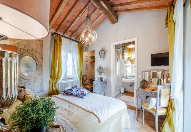 Villa à Montecarlo - VILLA GIANNA, the Secret Interior Designer's Private Retreat with Pool Villa à Montecarlo - VILLA GIANNA, the Secret Interior Designer's Private Retreat with Pool