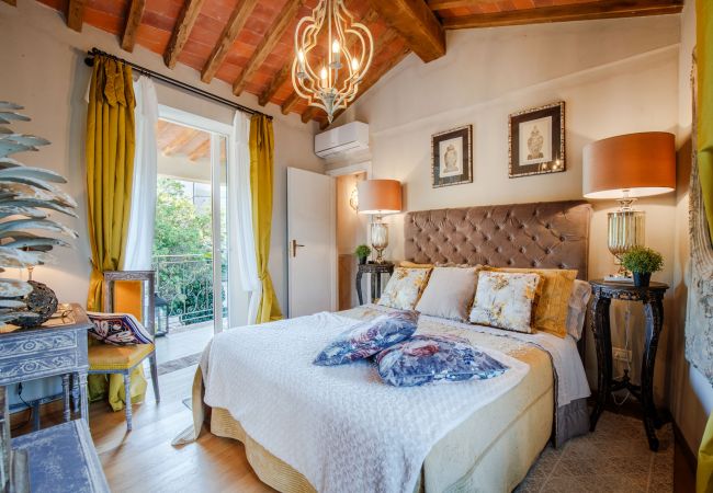 Villa à Montecarlo - VILLA GIANNA, the Secret Interior Designer's Private Retreat with Pool Villa à Montecarlo - VILLA GIANNA, the Secret Interior Designer's Private Retreat with Pool