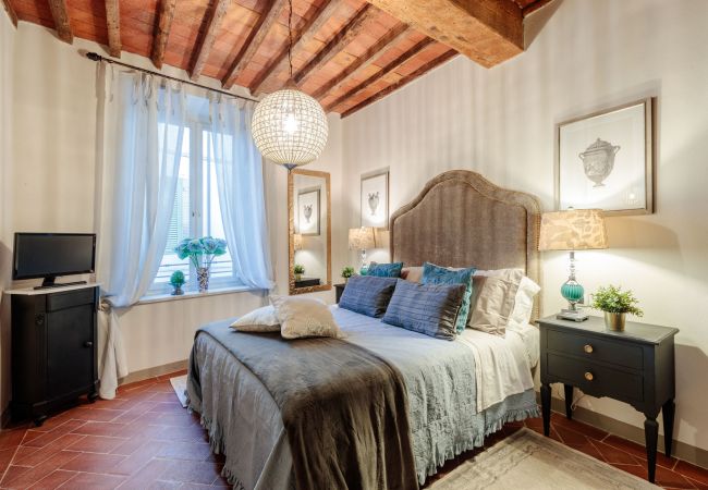 Appartement à Lucca - CASA KATHY: Smart and Convenient Luxury 2 Bedrooms Apartment inside the City Walls Appartement à Lucca - CASA KATHY: Smart and Convenient Luxury 2 Bedrooms Apartment inside the City Walls