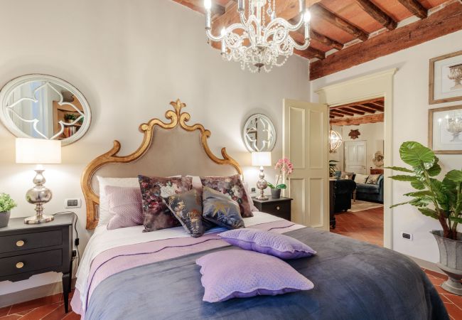 Appartement à Lucca - CASA KATHY: Smart and Convenient Luxury 2 Bedrooms Apartment inside the City Walls Appartement à Lucca - CASA KATHY: Smart and Convenient Luxury 2 Bedrooms Apartment inside the City Walls
