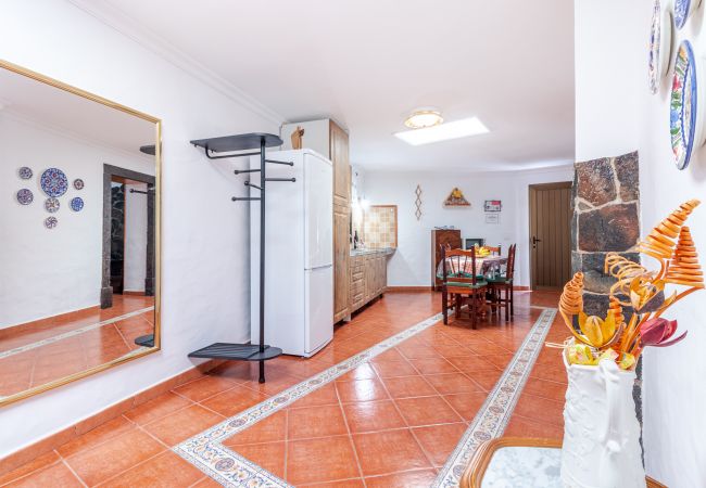 Maison à Moya - Mari House With Jacuzzi and BBQ by CanariasGetaway Maison à Moya - Mari House With Jacuzzi and BBQ by CanariasGetaway